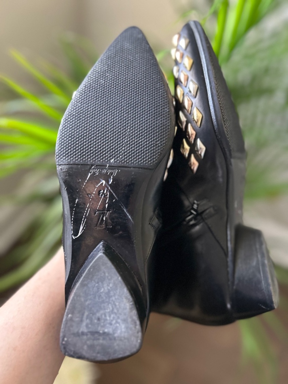 Louis Vuitton Black Leather Studded Ankle Boots  – Size 39 - Picture 4 of 15